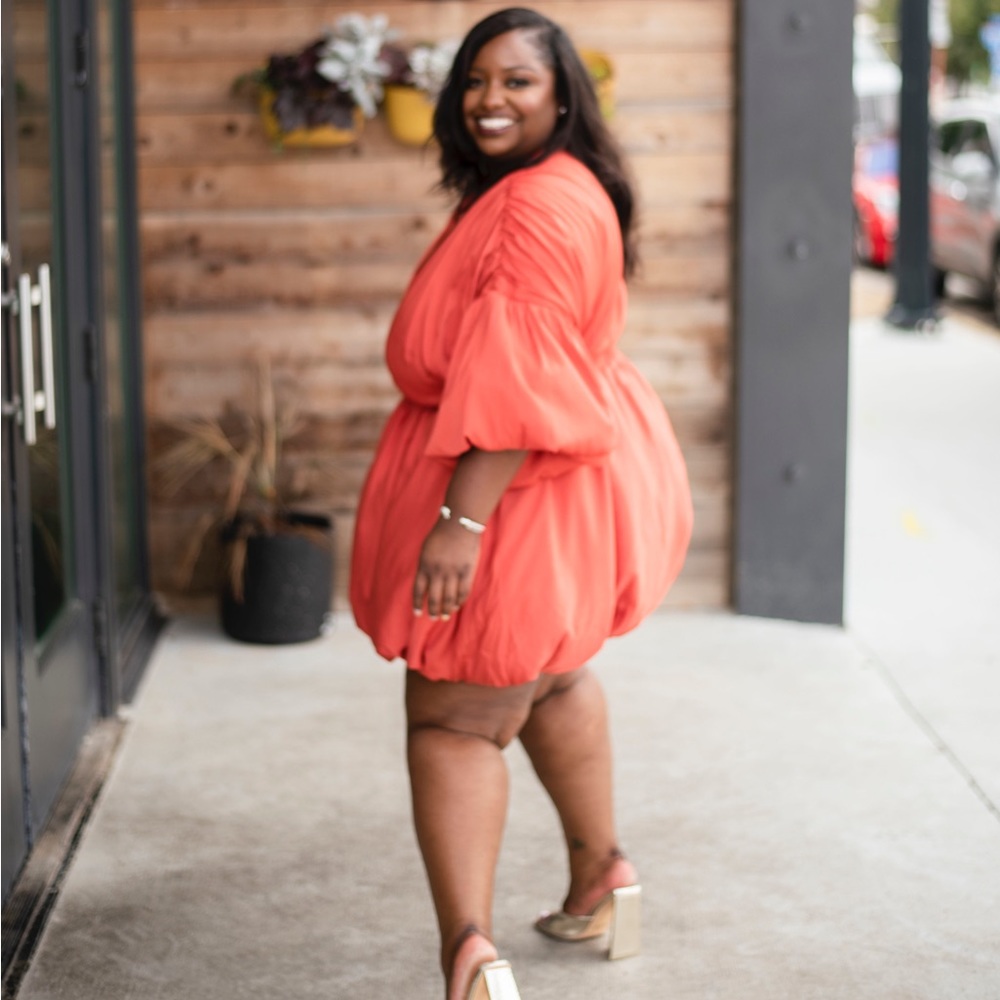 Meet your Posher, Mia